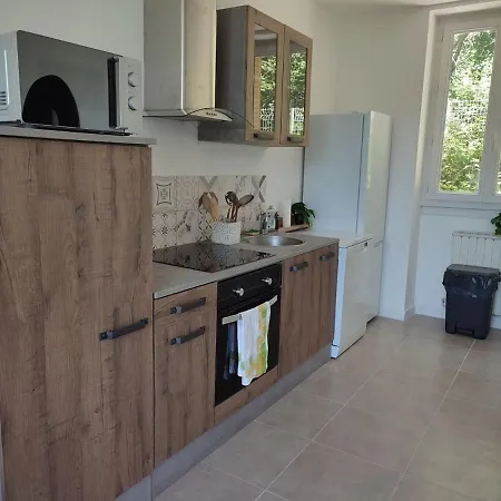 Chambre Privee Dans Maison Conviviale 2 Apartman *